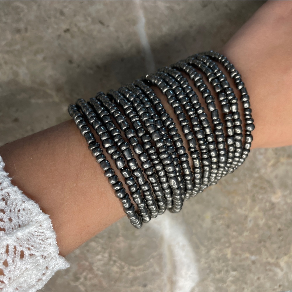 Gunmetal Beaded Bracelet - Picture 1 of 5